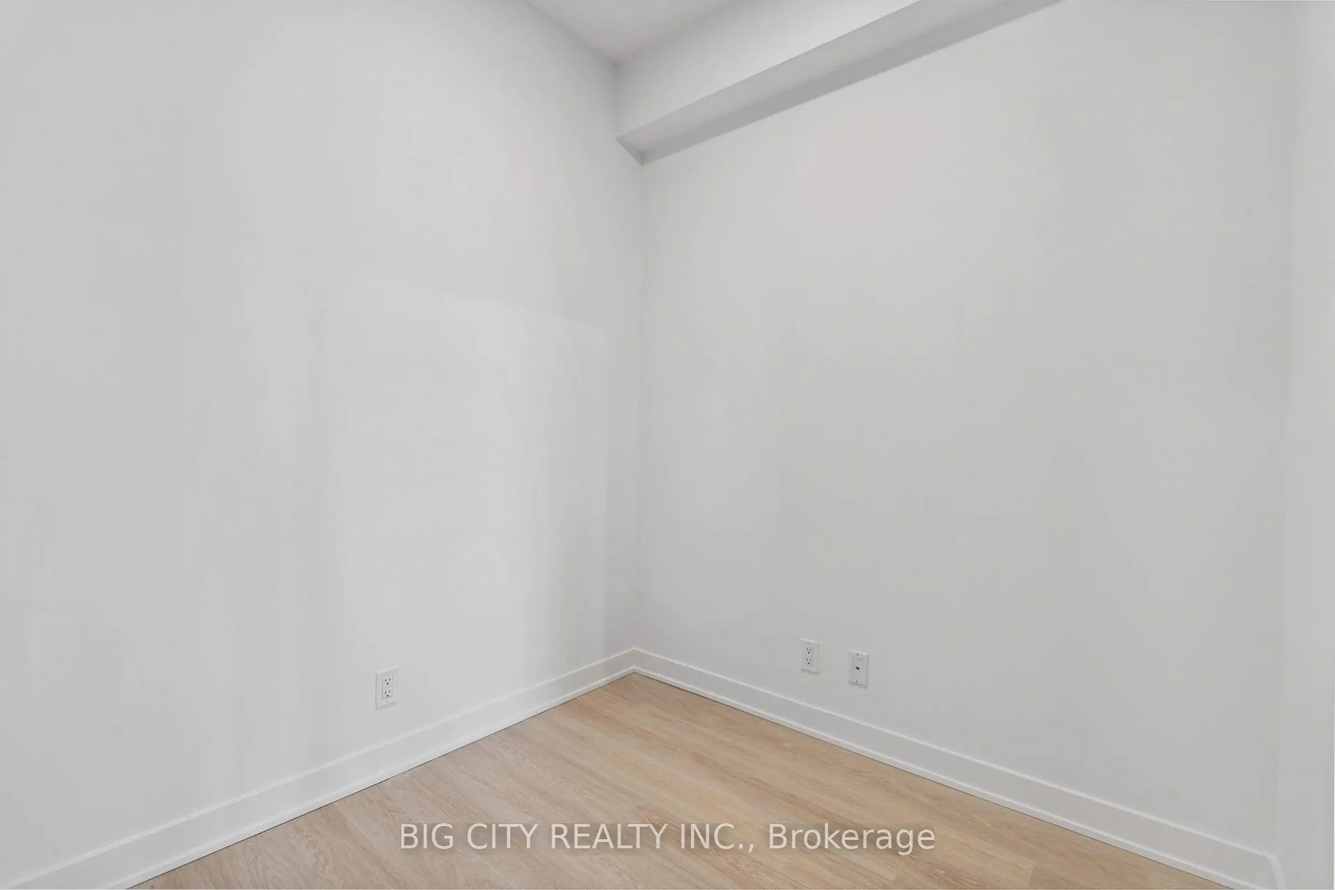 Photo 20 of Unit 1508, 30 Upper Mall Way, Vaughan, Brownridge — HOMEH