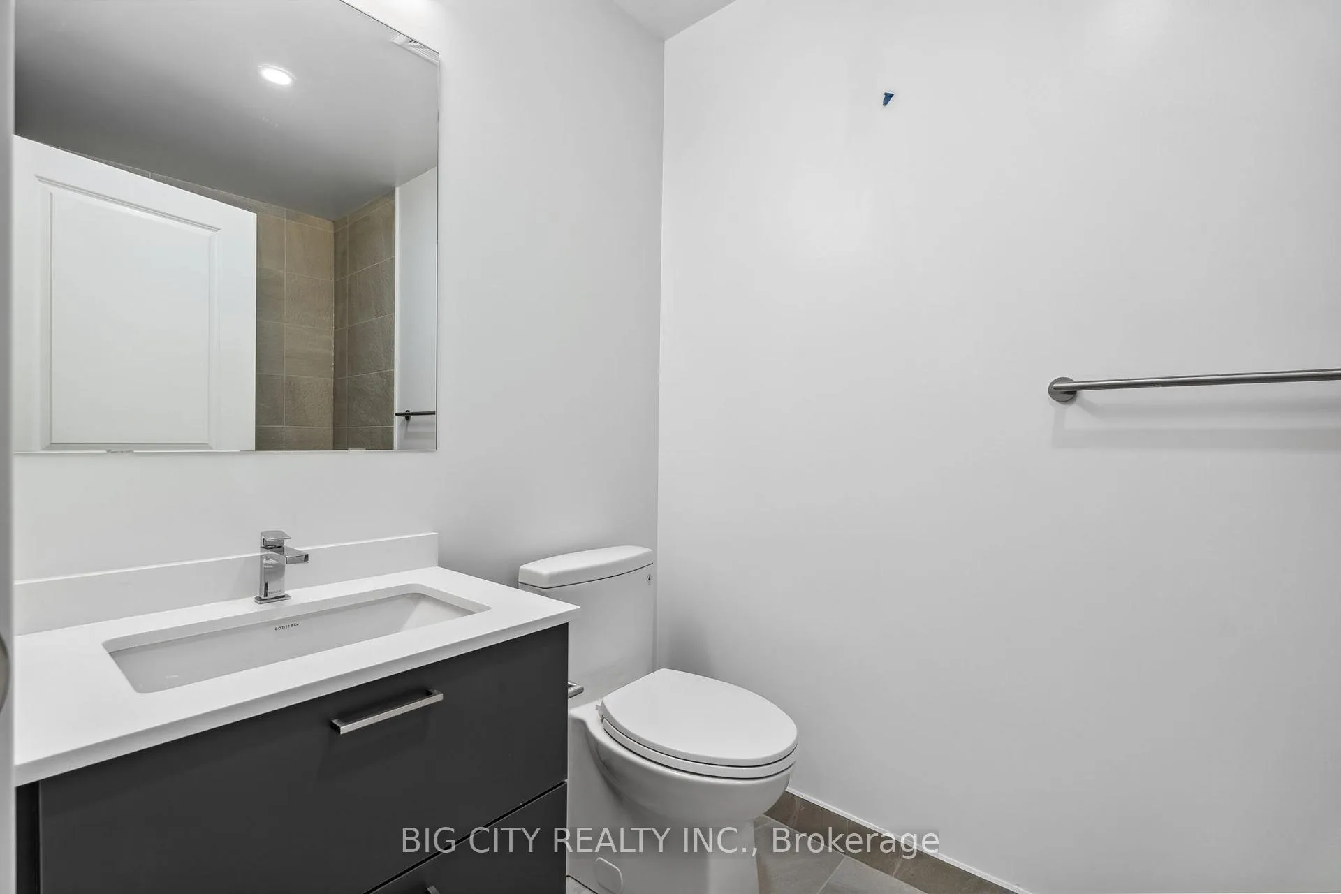 Photo 22 of Unit 1508, 30 Upper Mall Way, Vaughan, Brownridge — HOMEH