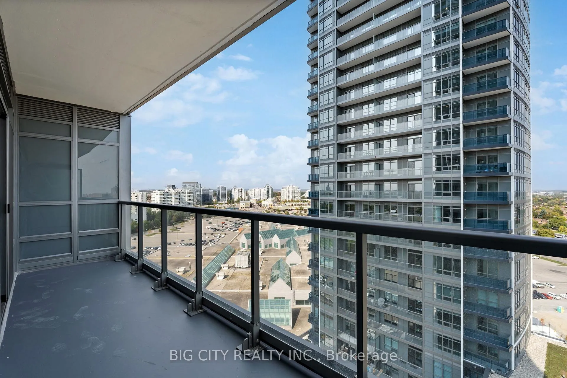 Photo 26 of Unit 1508, 30 Upper Mall Way, Vaughan, Brownridge — HOMEH