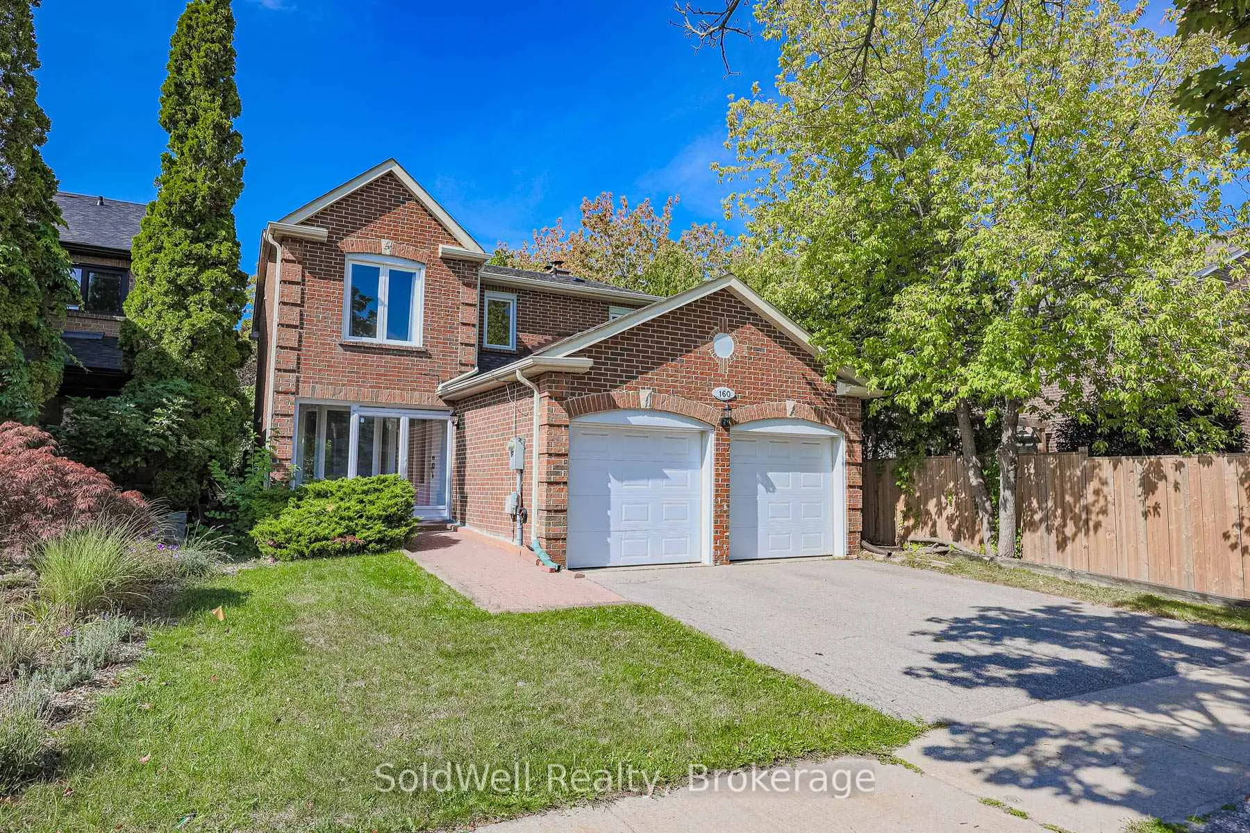 Photo 1 of 160 Charles Street, Vaughan, Crestwood-Springfarm-Yorkhill — HOMEH