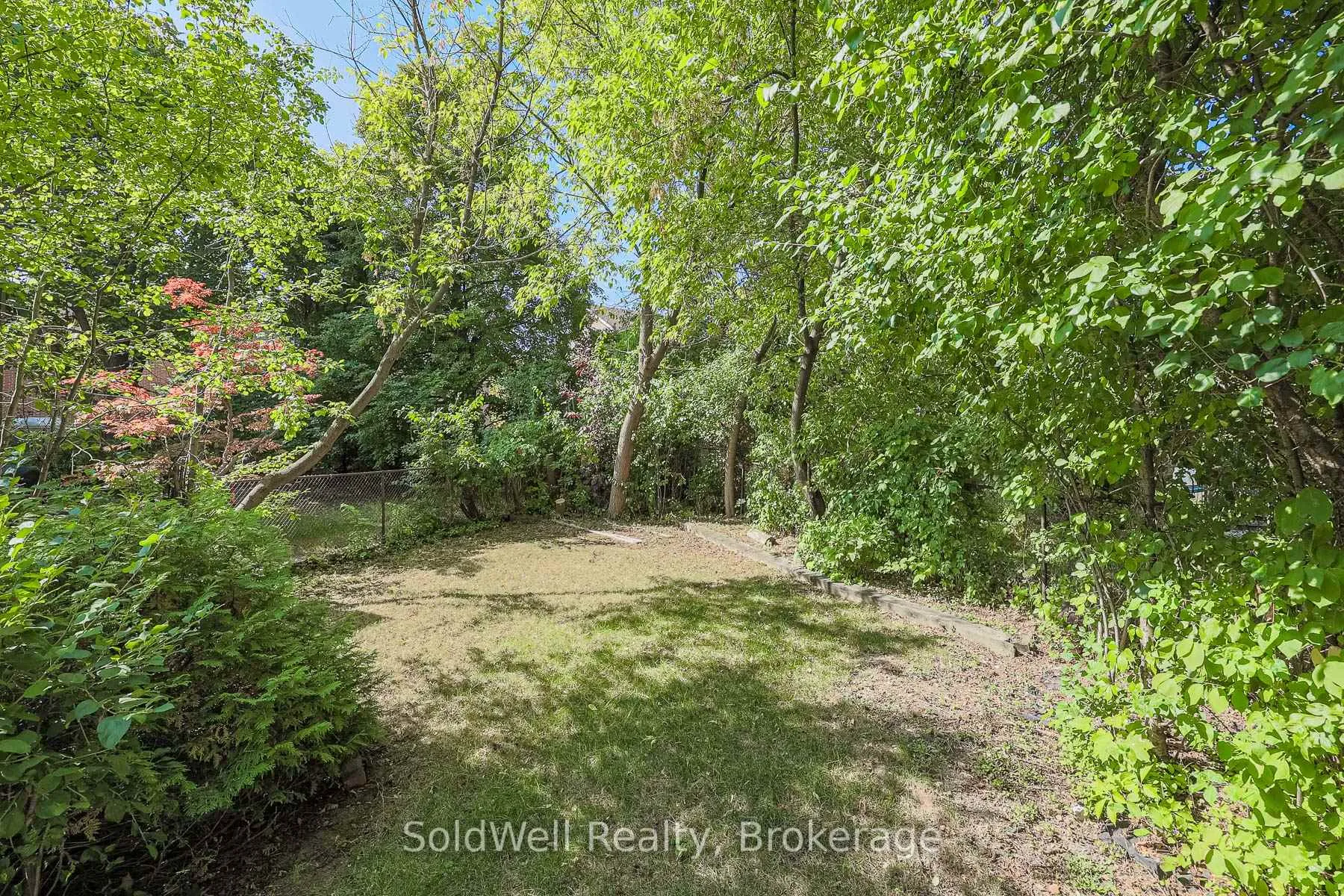 Photo 46 of 160 Charles Street, Vaughan, Crestwood-Springfarm-Yorkhill — HOMEH