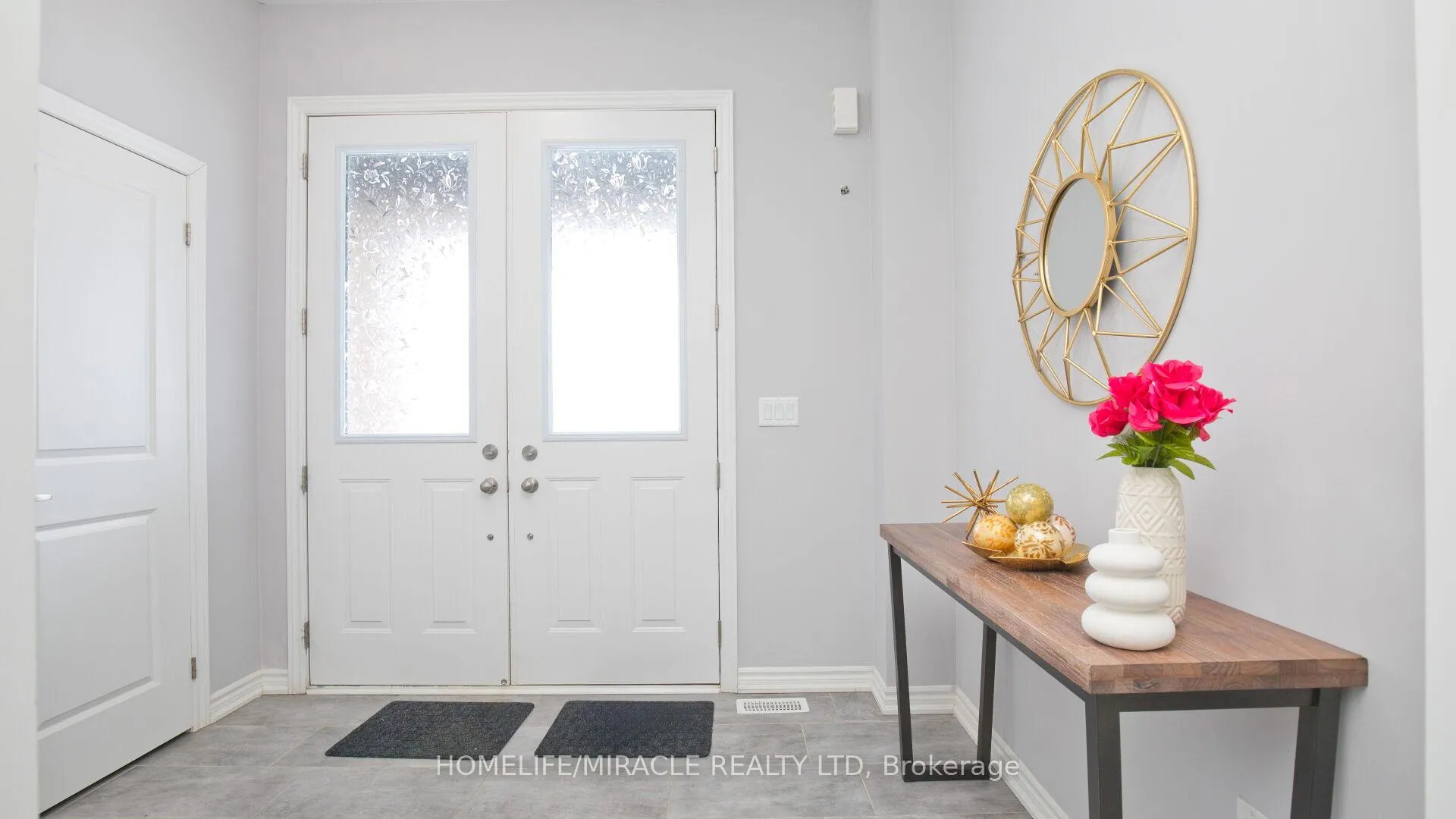 Photo 5 of 51 calabria Drive W, Caledon, Rural Caledon — HOMEH