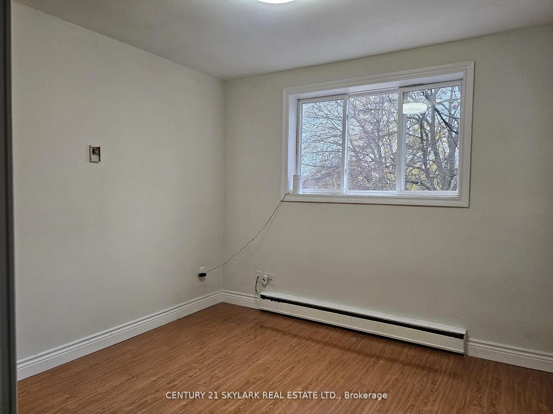Photo 7 of Unit 5, 371 Elgin Court, Oshawa, McLaughlin — HOMEH