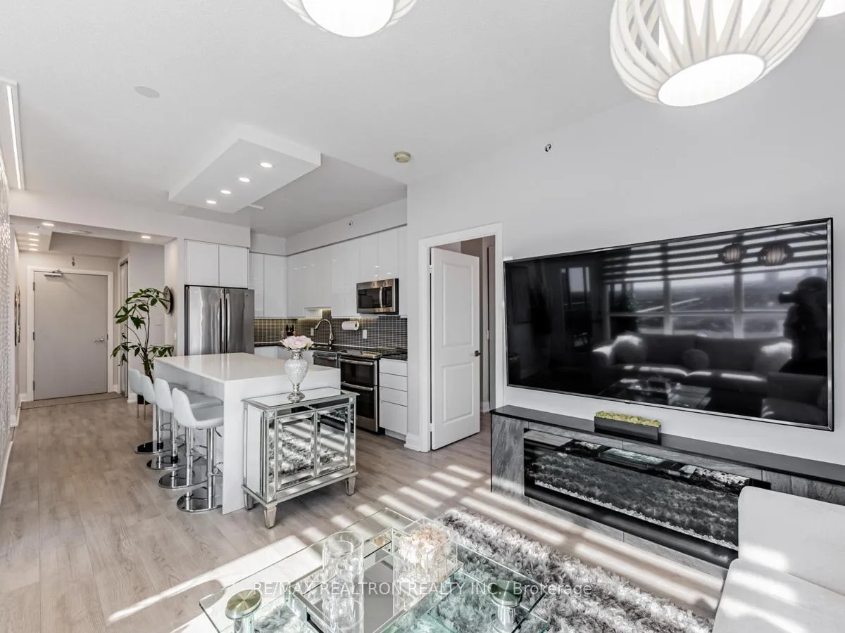 Photo 6 of Unit LPH 2-7, 75 North Park Road, Vaughan, Beverley Glen — HOMEH