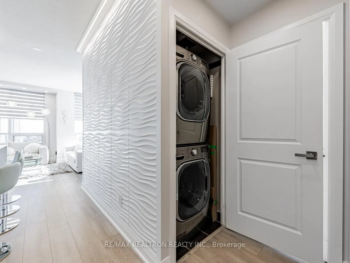 Photo 25 of Unit LPH 2-7, 75 North Park Road, Vaughan, Beverley Glen — HOMEH