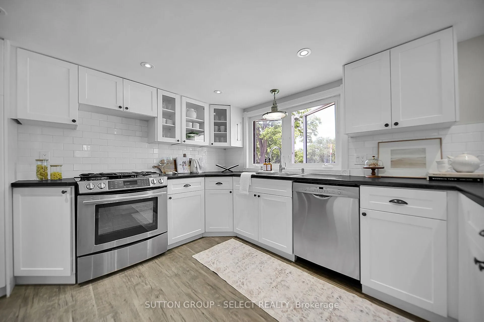 Photo 16 of 2617 Queens Street, Strathroy-Caradoc, Mount Brydges — HOMEH