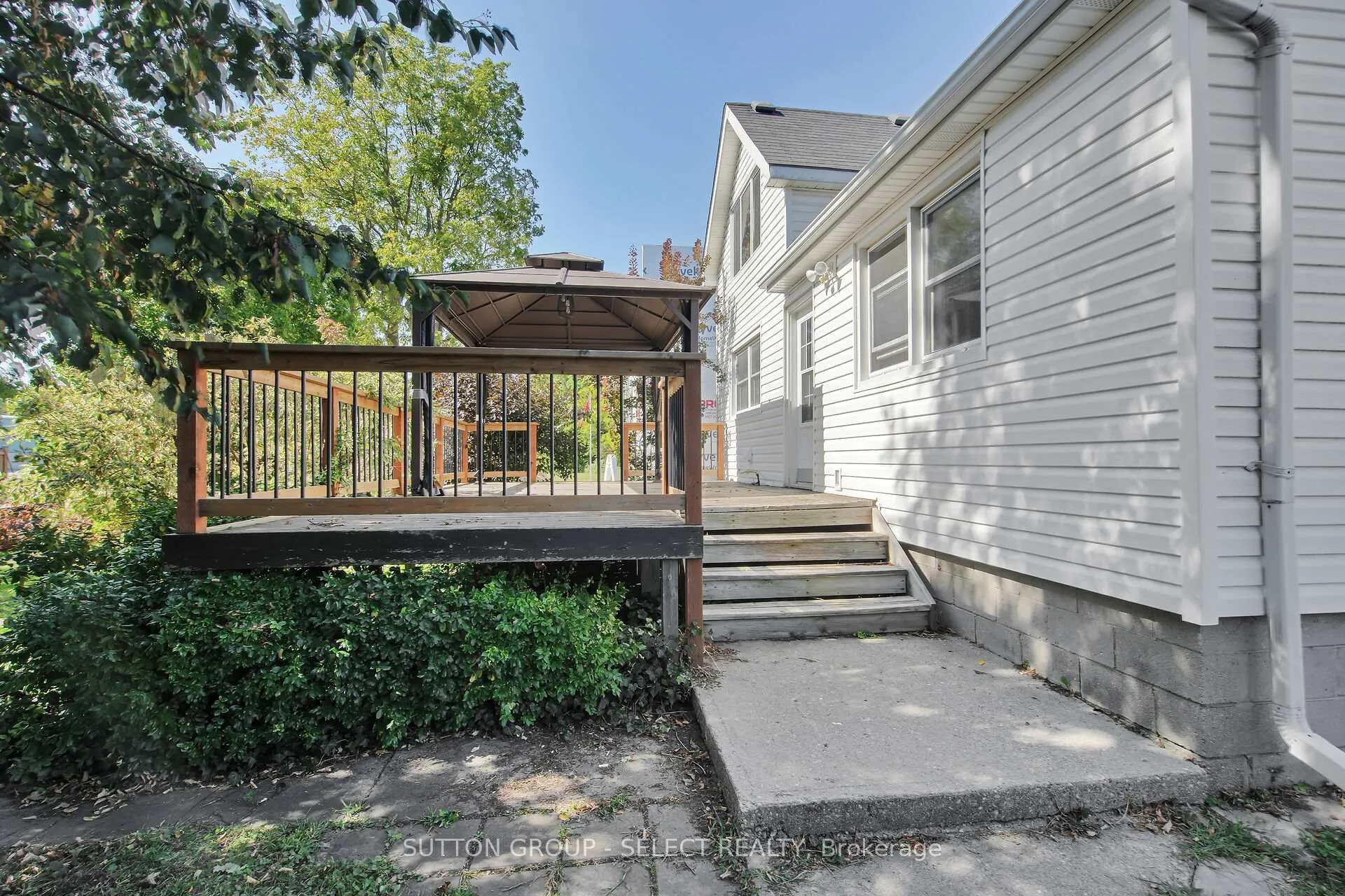Photo 38 of 2617 Queens Street, Strathroy-Caradoc, Mount Brydges — HOMEH