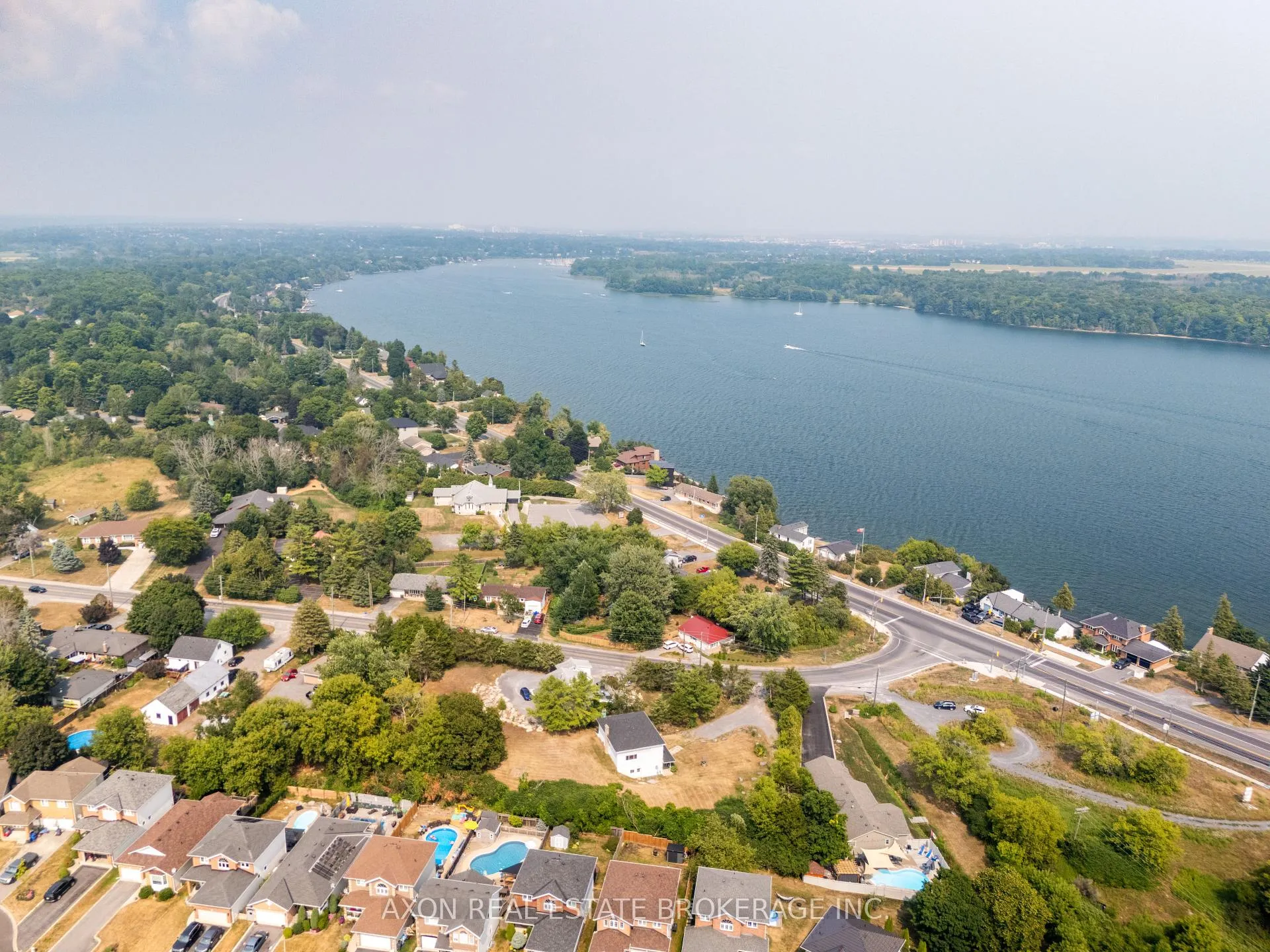 Photo 2 of 300-302 Coronation Boulevard, Loyalist, Amherstview — HOMEH