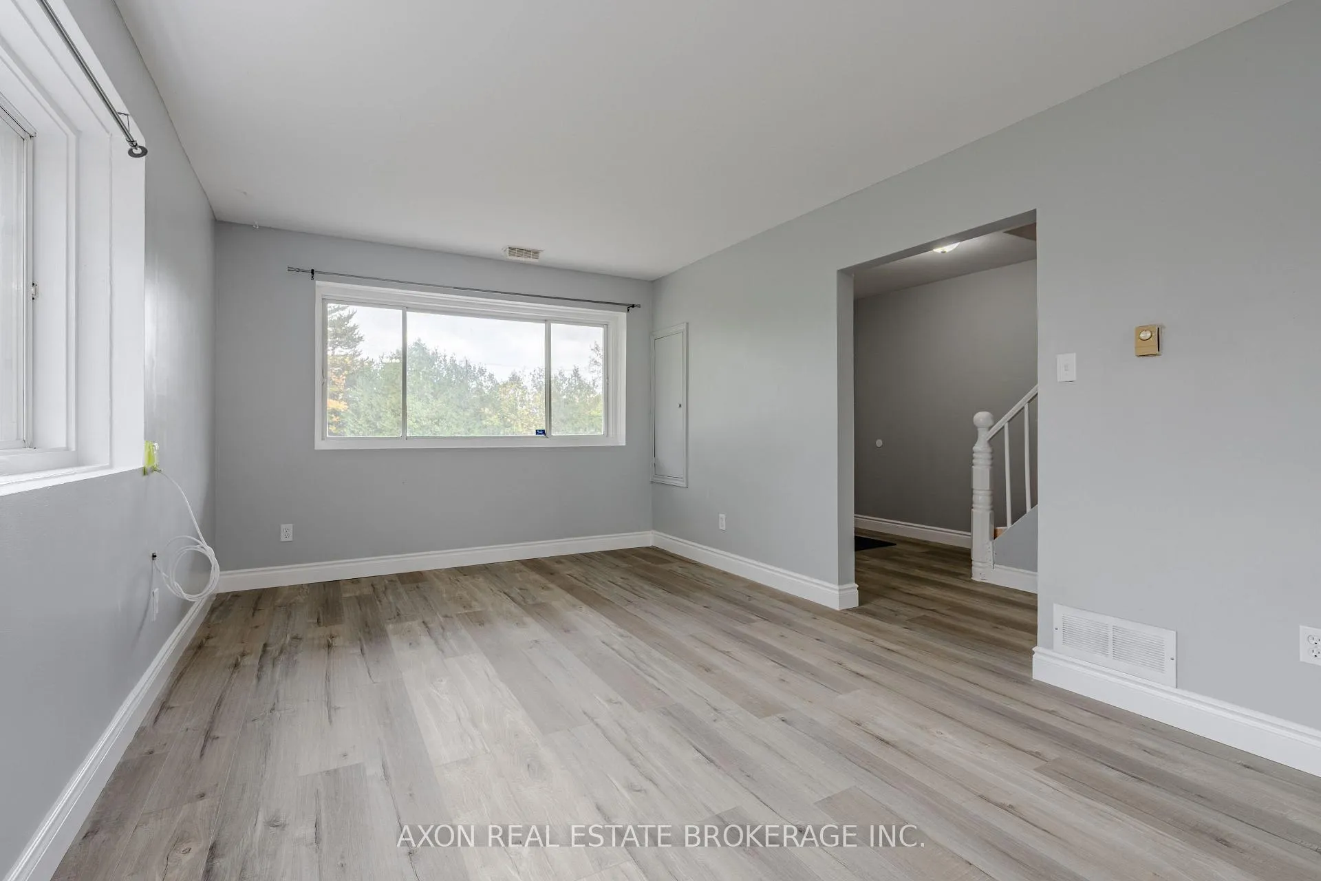 Photo 25 of 300-302 Coronation Boulevard, Loyalist, Amherstview — HOMEH