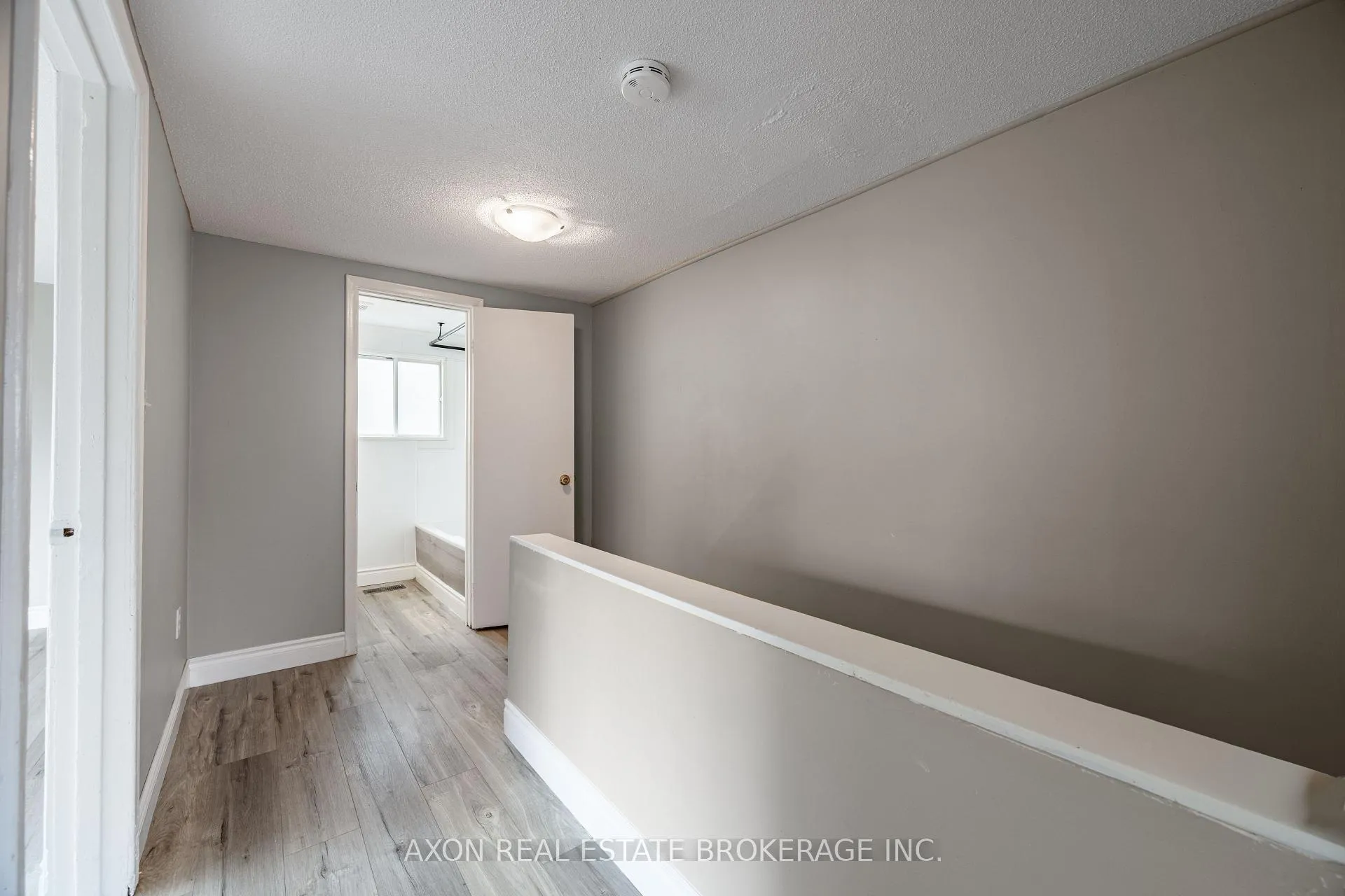 Photo 38 of 300-302 Coronation Boulevard, Loyalist, Amherstview — HOMEH