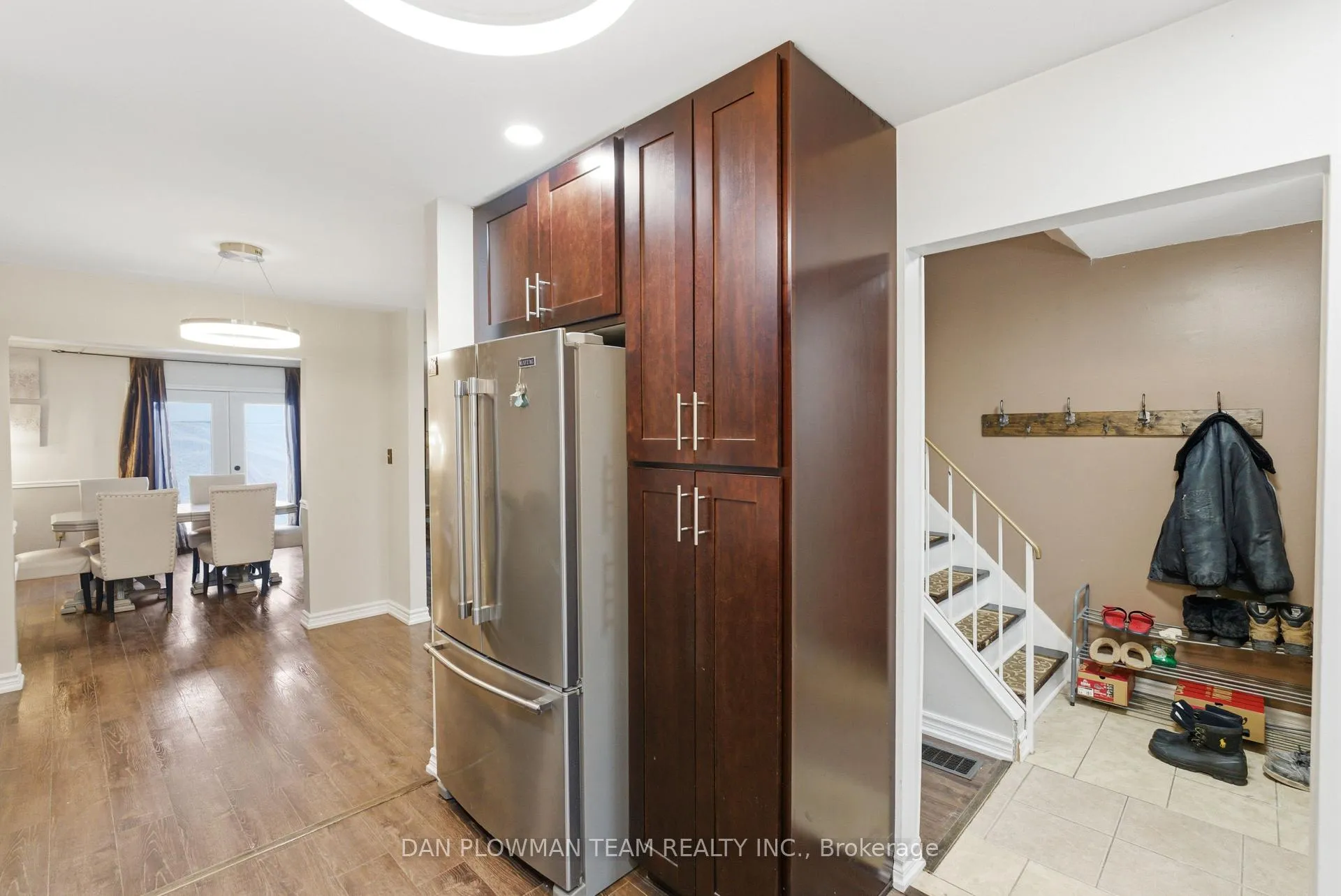 Photo 11 of 303 Phillip Murray Avenue, Oshawa, Lakeview — HOMEH