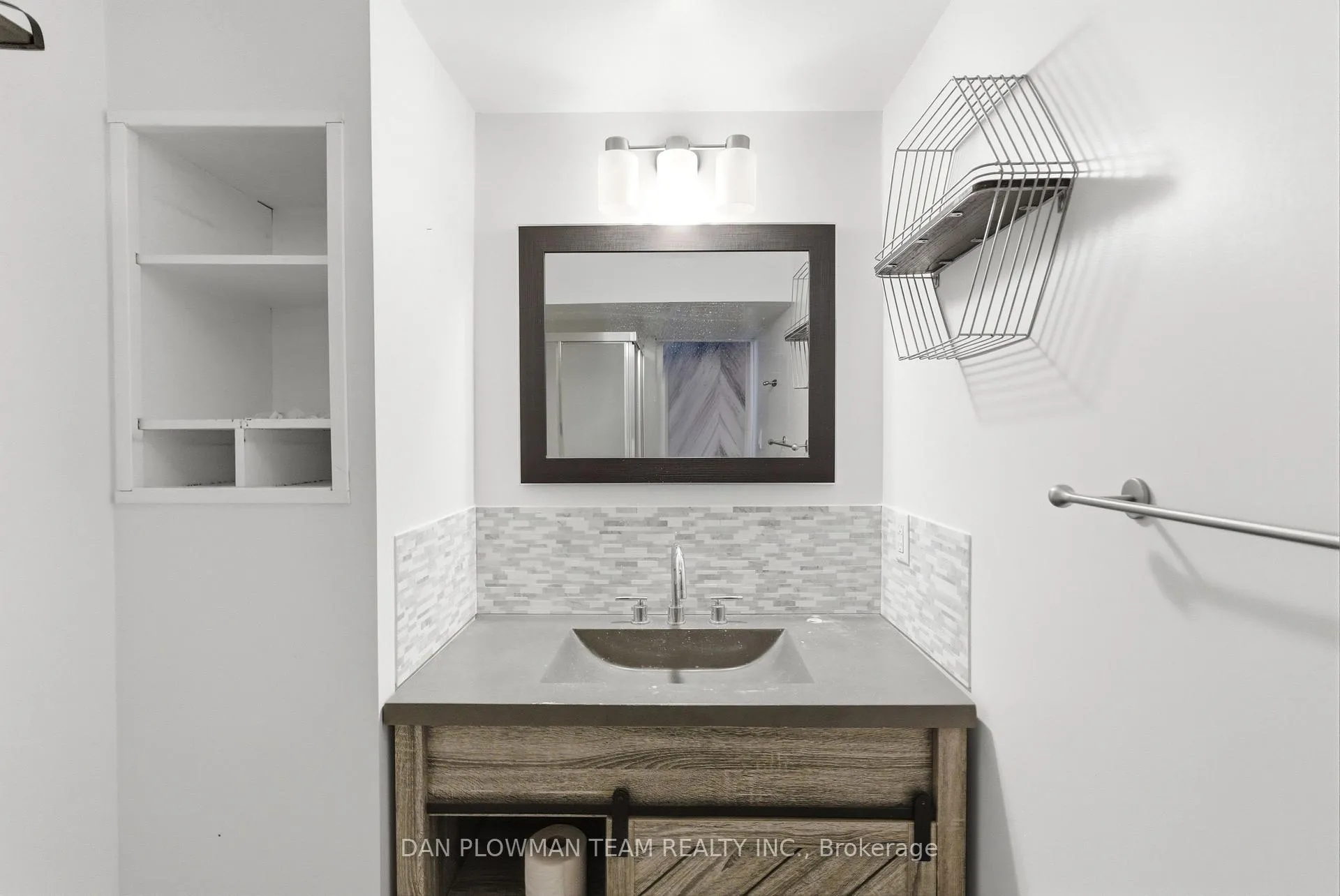 Photo 32 of 303 Phillip Murray Avenue, Oshawa, Lakeview — HOMEH