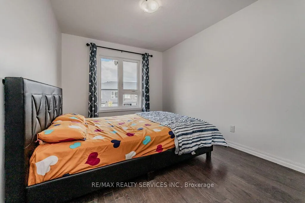 Photo 21 of 15 Pony Way, Kitchener — HOMEH