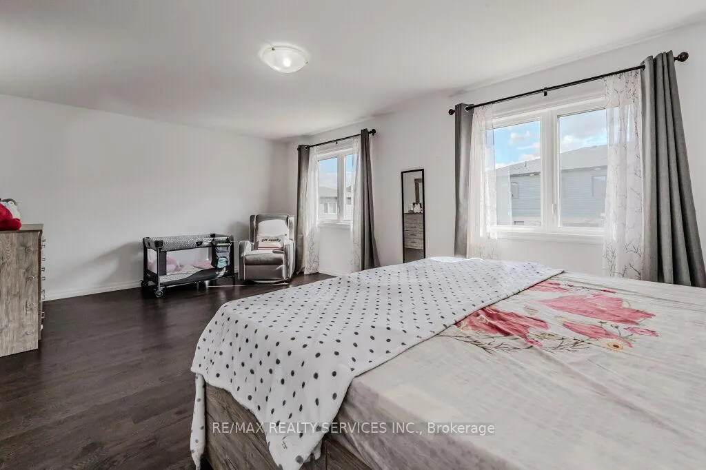 Photo 25 of 15 Pony Way, Kitchener — HOMEH