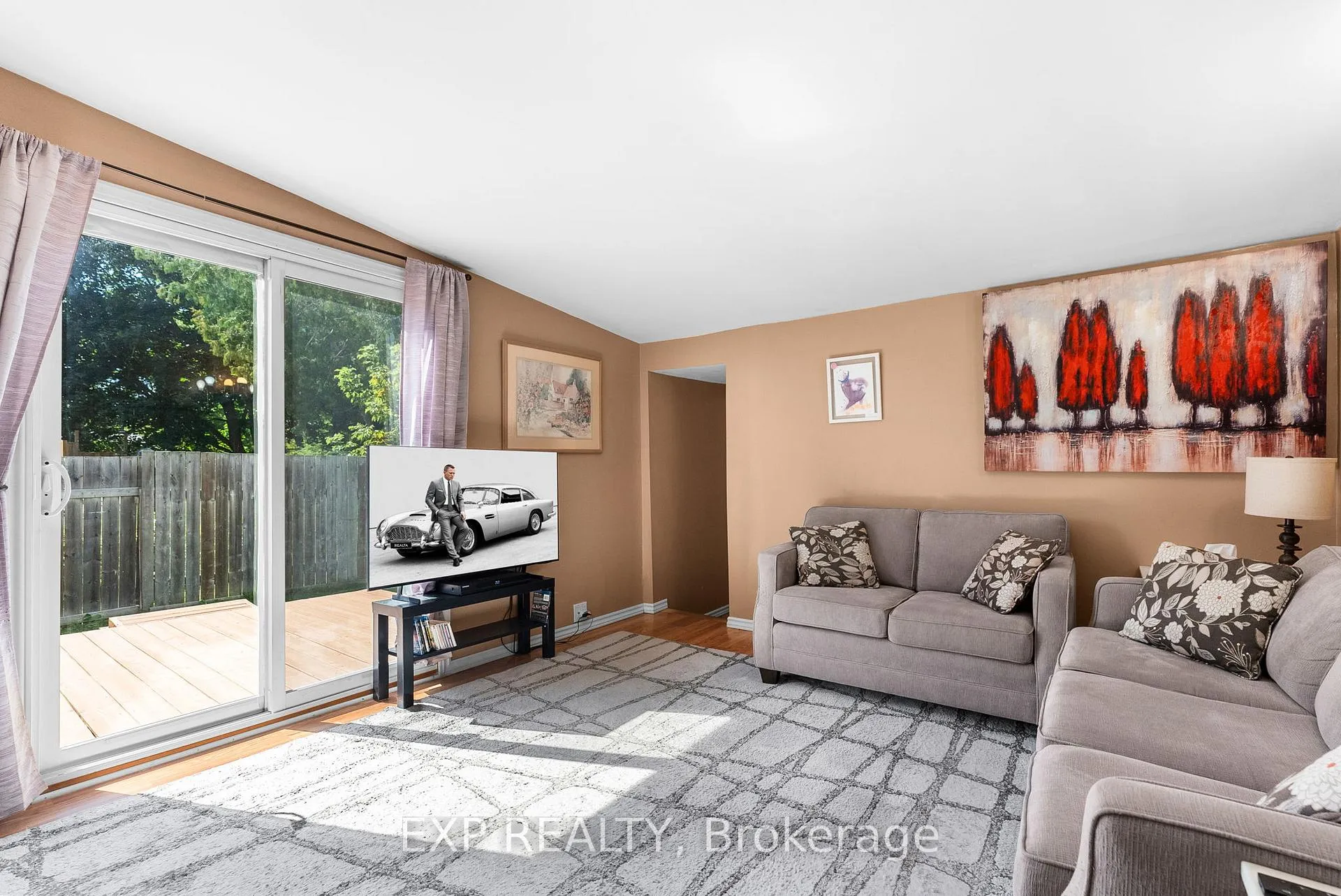Photo 11 of 148 Morton Avenue, Georgina, Keswick North — HOMEH