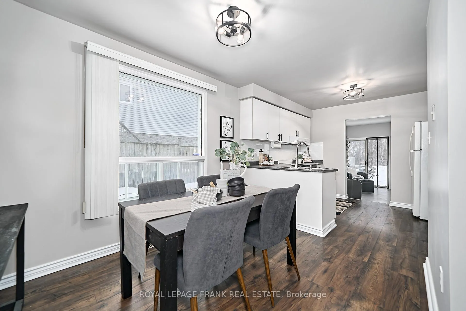 Photo 12 of 1042 Attersley Drive, Oshawa, Pinecrest — HOMEH