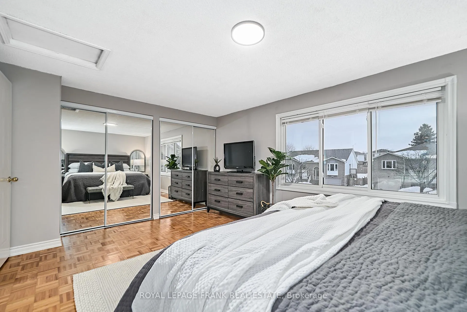 Photo 15 of 1042 Attersley Drive, Oshawa, Pinecrest — HOMEH