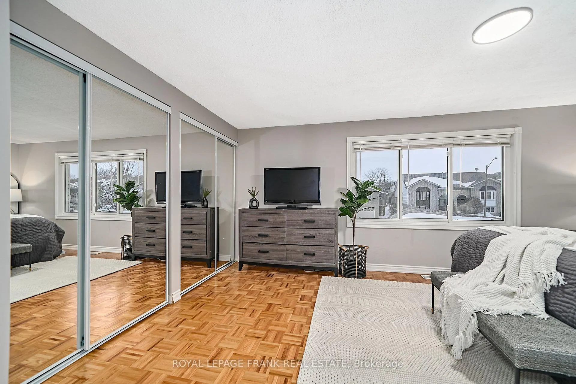 Photo 16 of 1042 Attersley Drive, Oshawa, Pinecrest — HOMEH