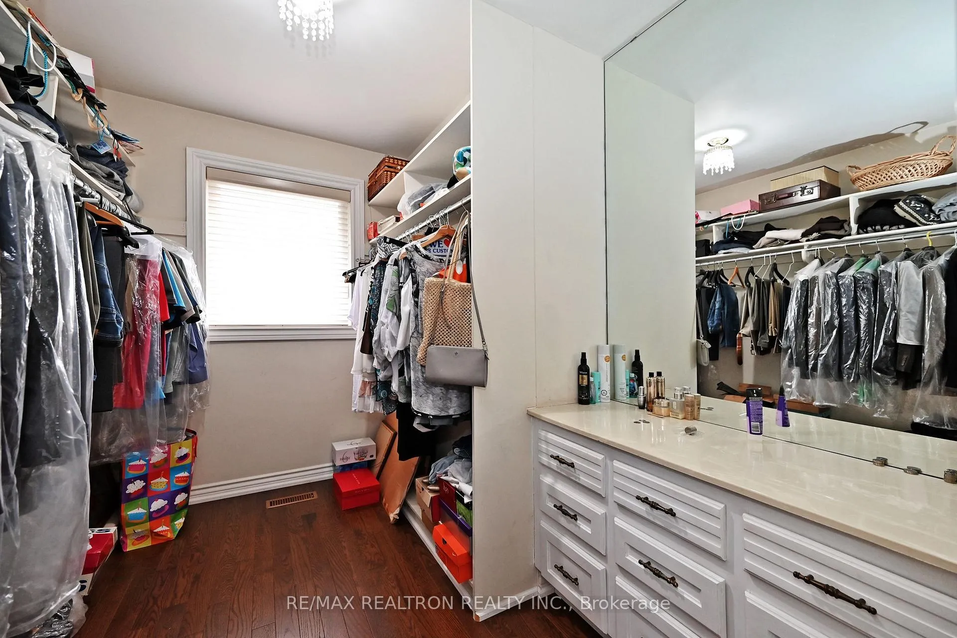 Photo 25 of 3 Whitelaw Court, Markham, Grandview — HOMEH