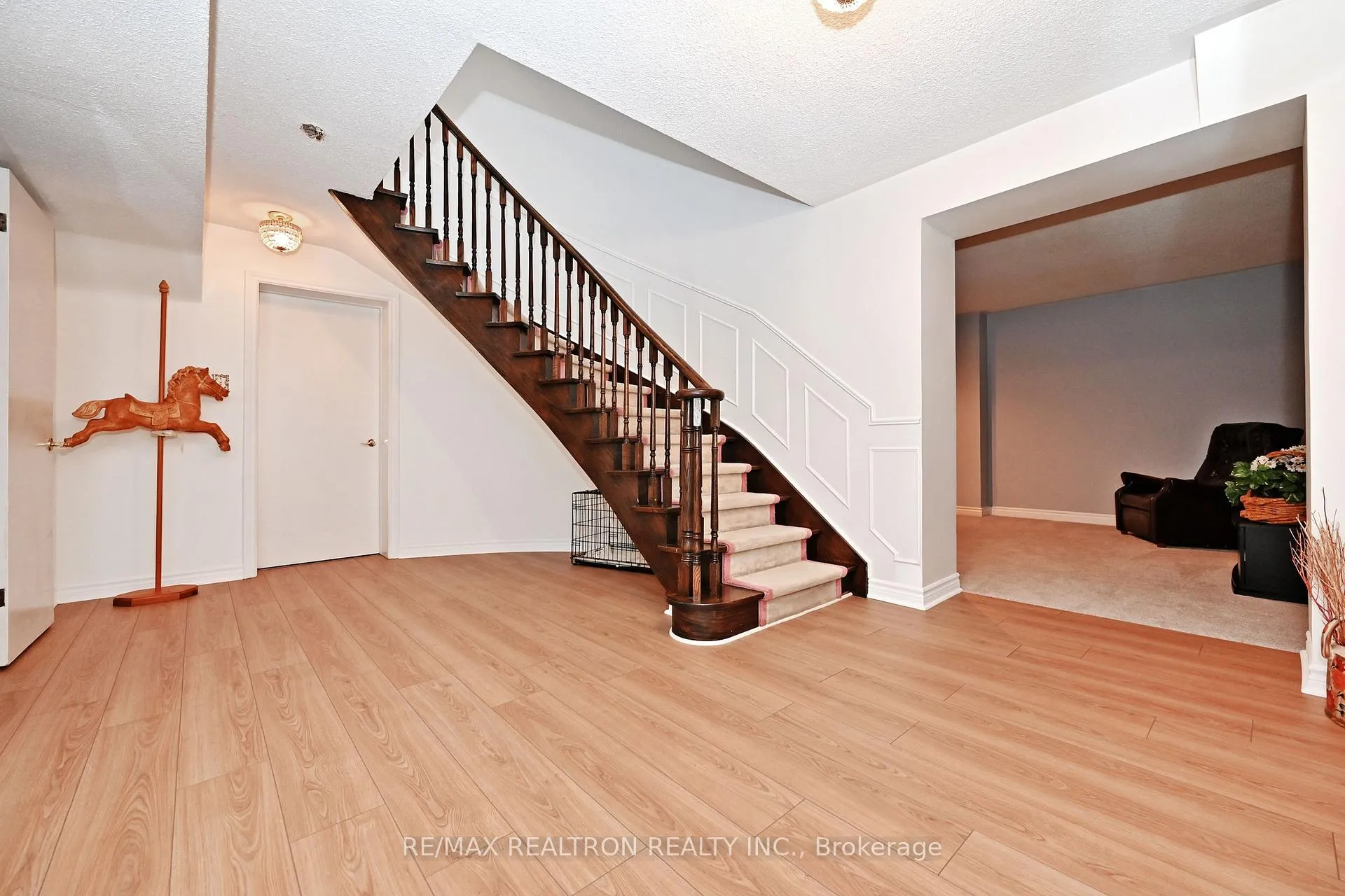 Photo 32 of 3 Whitelaw Court, Markham, Grandview — HOMEH