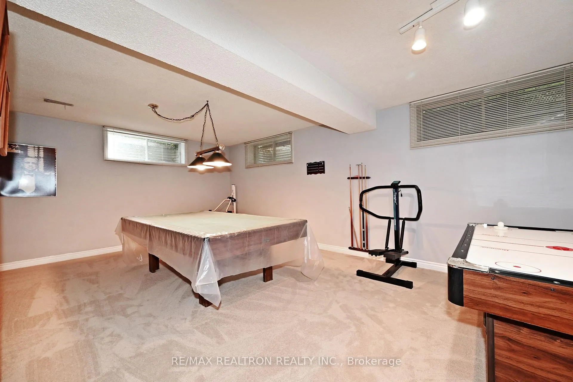 Photo 34 of 3 Whitelaw Court, Markham, Grandview — HOMEH