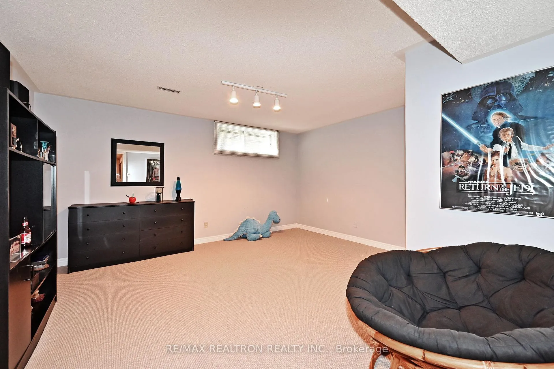 Photo 35 of 3 Whitelaw Court, Markham, Grandview — HOMEH