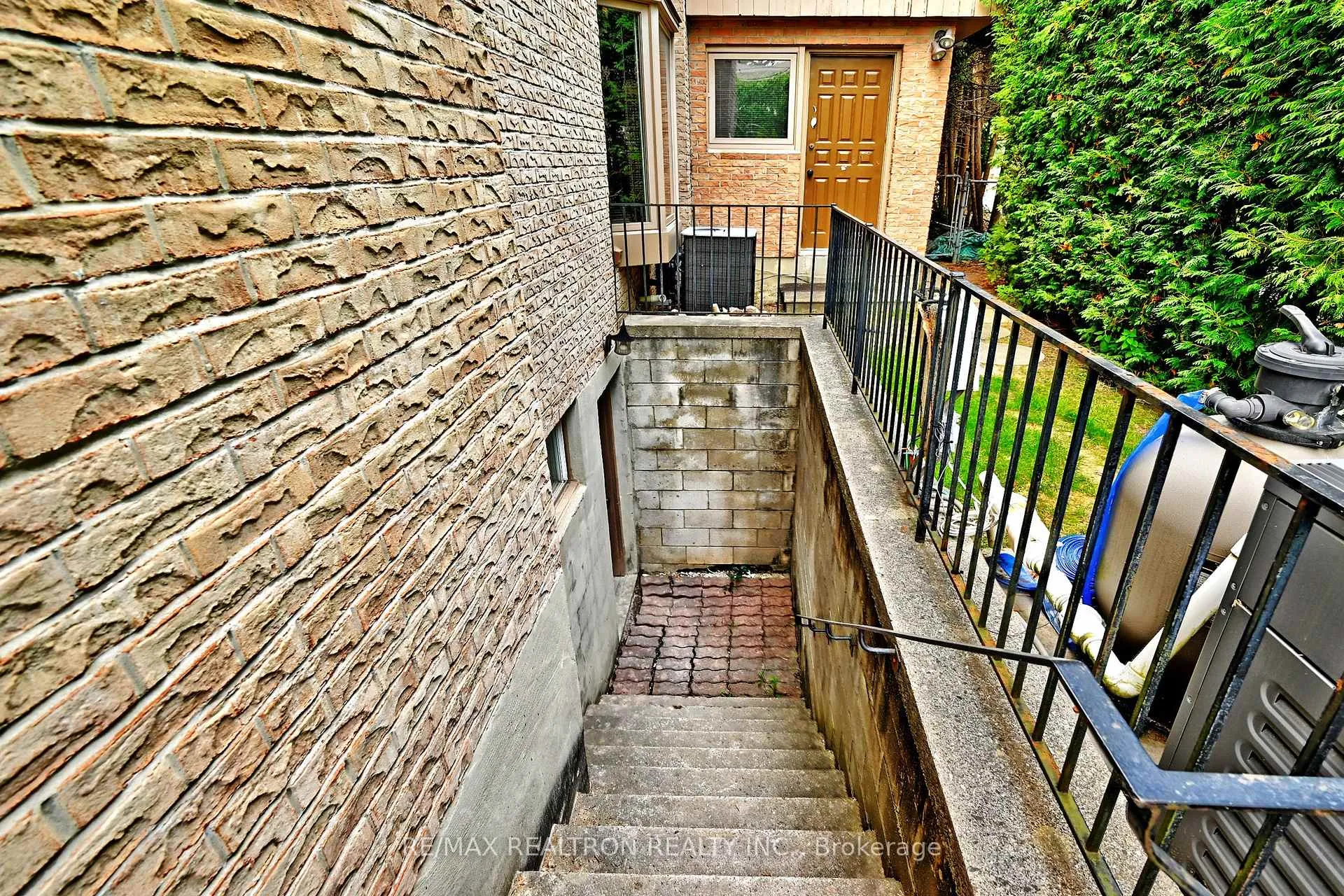 Photo 43 of 3 Whitelaw Court, Markham, Grandview — HOMEH