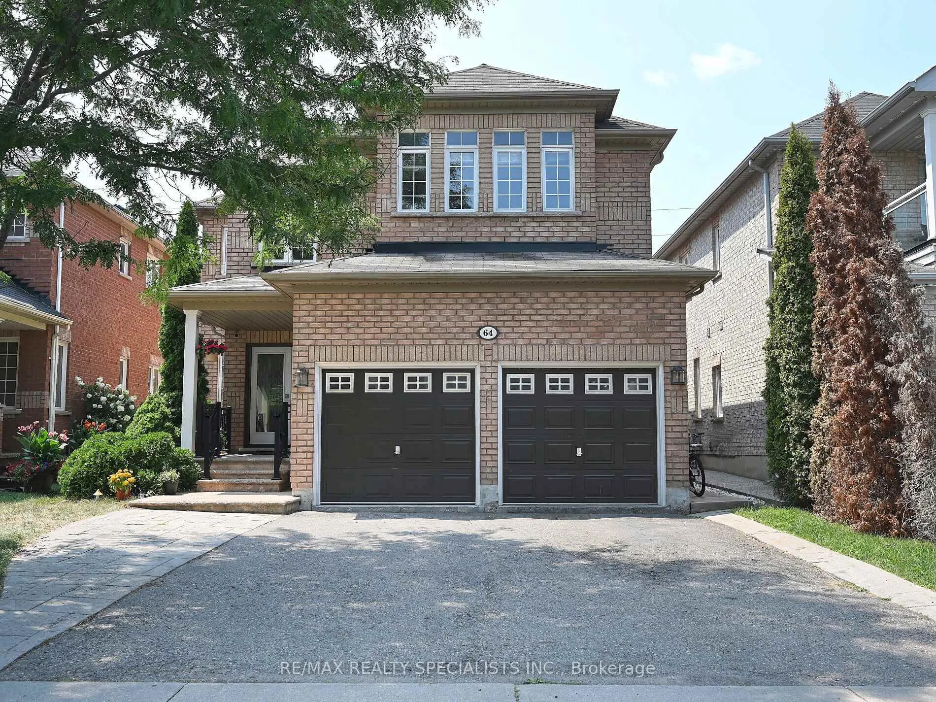 Front of 64 Mossgrove Crescent
