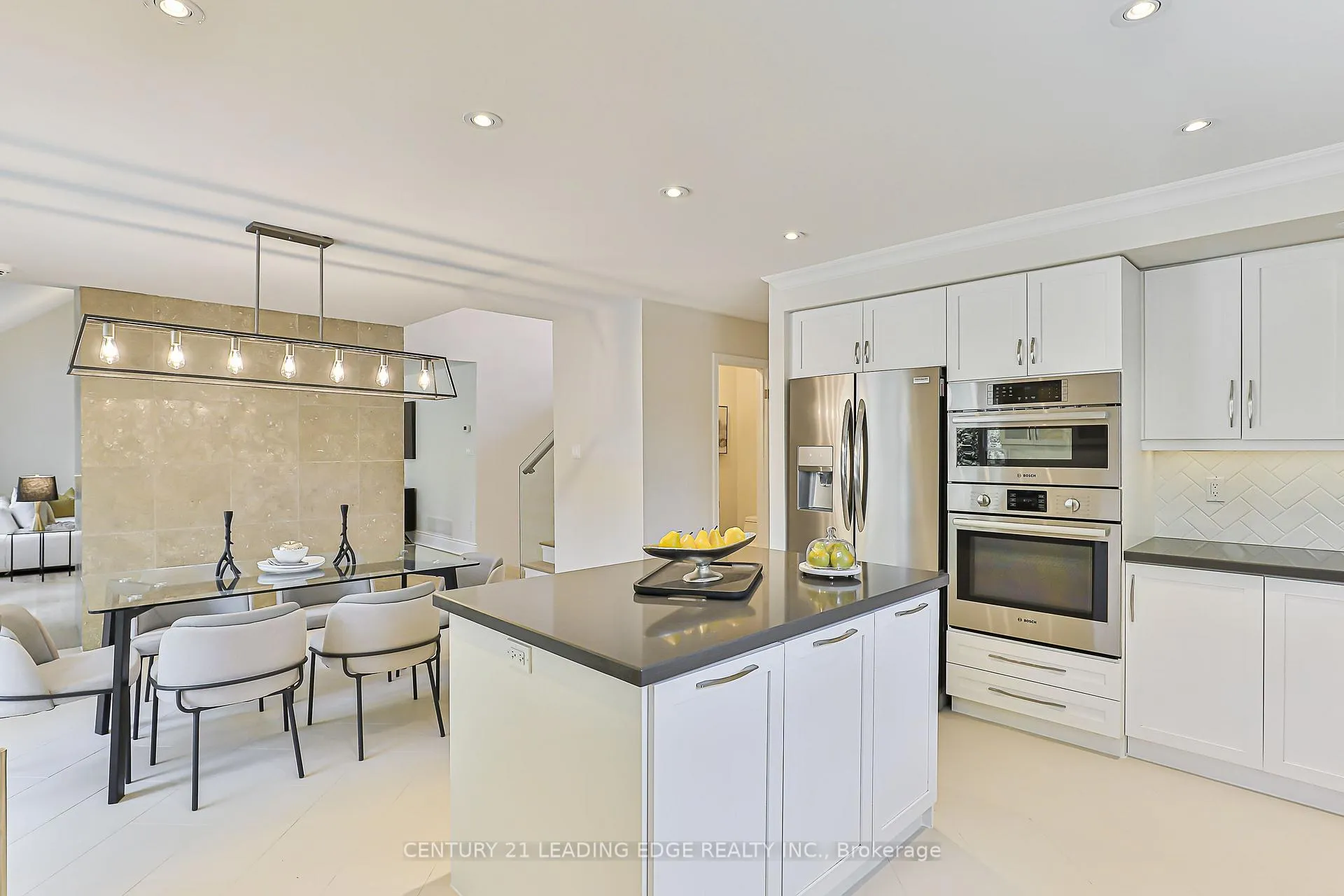 Photo 12 of 2 Homestead Court, Markham, Bullock — HOMEH