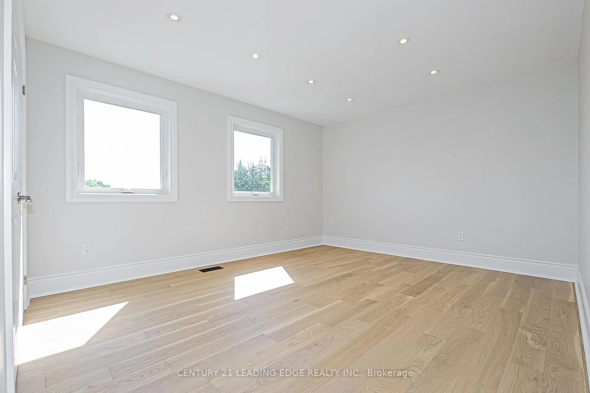 Photo 22 of 2 Homestead Court, Markham, Bullock — HOMEH