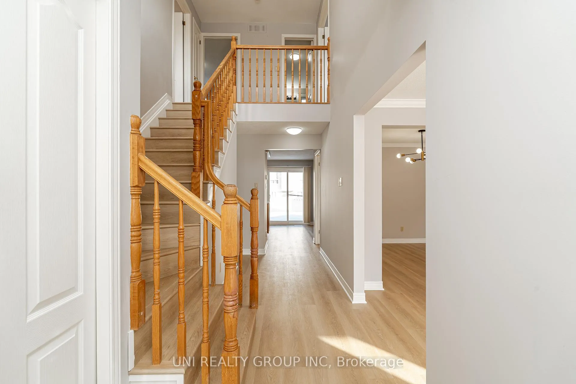 Photo 4 of 5 Dalecroft Crescent, Ottawa, Centrepointe — HOMEH