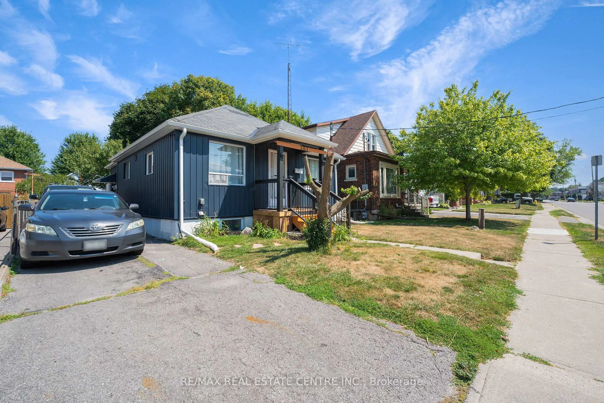 Photo 2 of 361 Jarvis Street, Oshawa, O'Neill — HOMEH