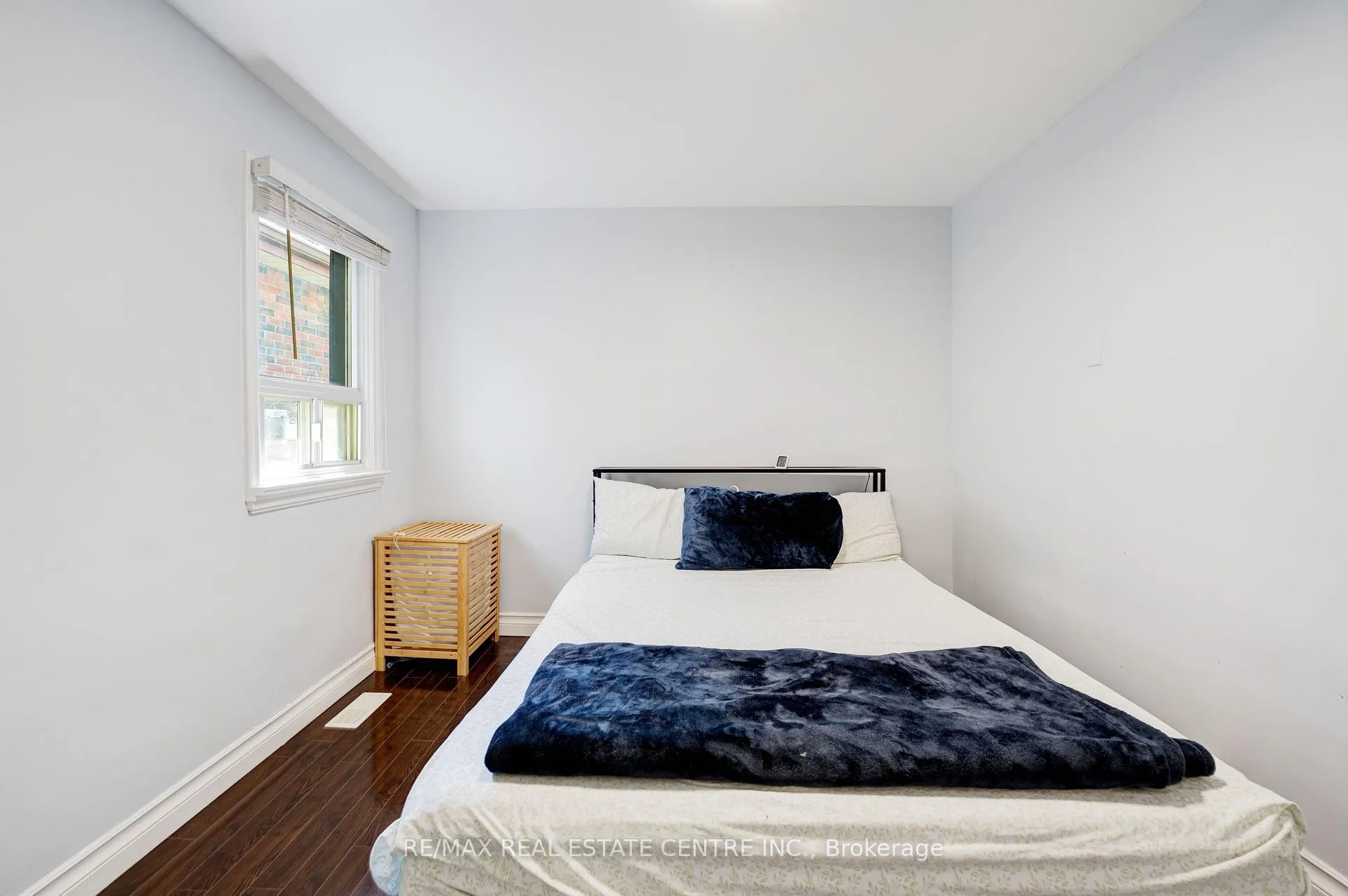 Photo 9 of 361 Jarvis Street, Oshawa, O'Neill — HOMEH