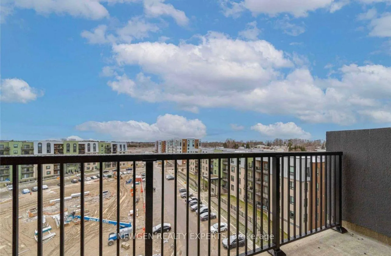 Photo 2 of Unit 609, 4 Spice Way, Barrie, Innis-Shore — HOMEH