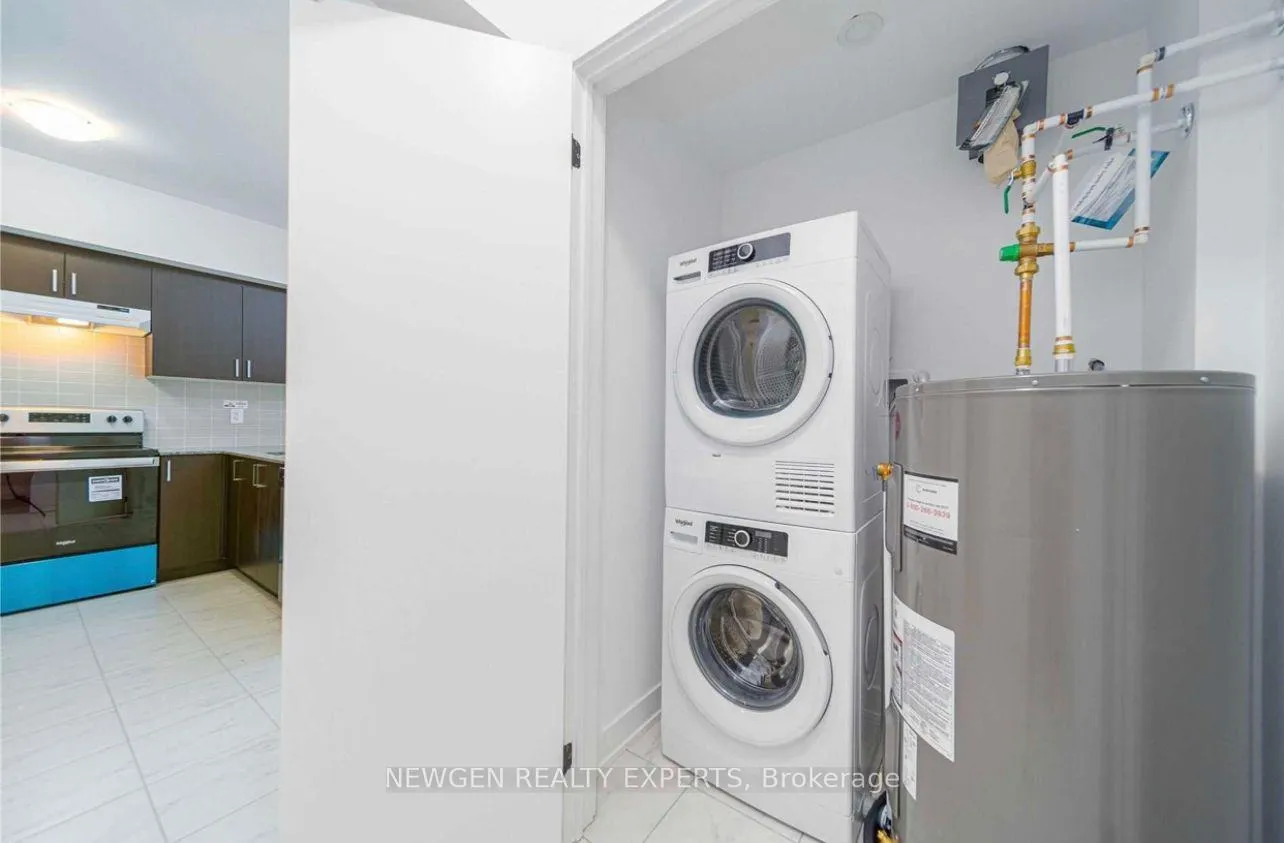 Photo 3 of Unit 609, 4 Spice Way, Barrie, Innis-Shore — HOMEH