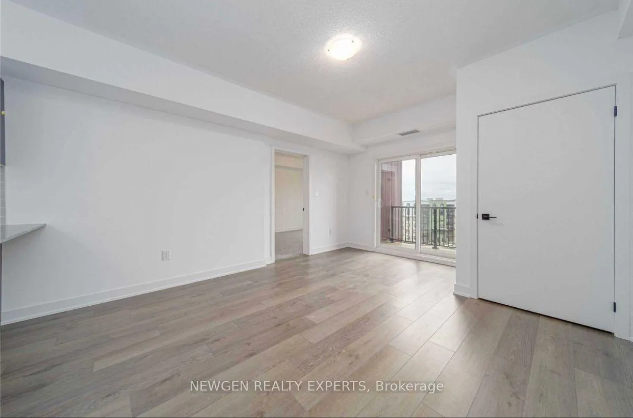 Photo 8 of Unit 609, 4 Spice Way, Barrie, Innis-Shore — HOMEH