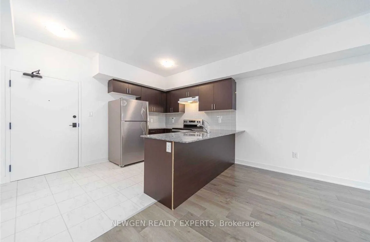 Photo 11 of Unit 609, 4 Spice Way, Barrie, Innis-Shore — HOMEH