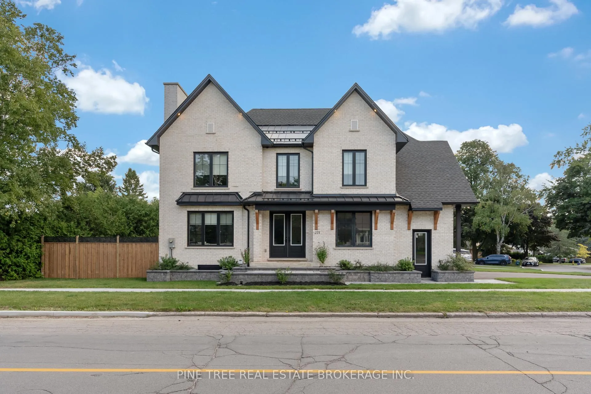 Photo 45 of 271 Codrington Street, Barrie, Codrington — HOMEH