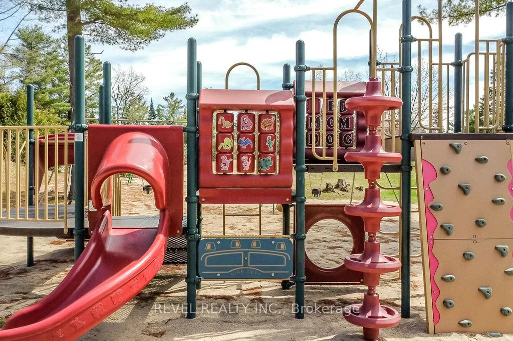 Photo 38 of Unit 224, 85 Theme Park Drive N, Wasaga Beach — HOMEH