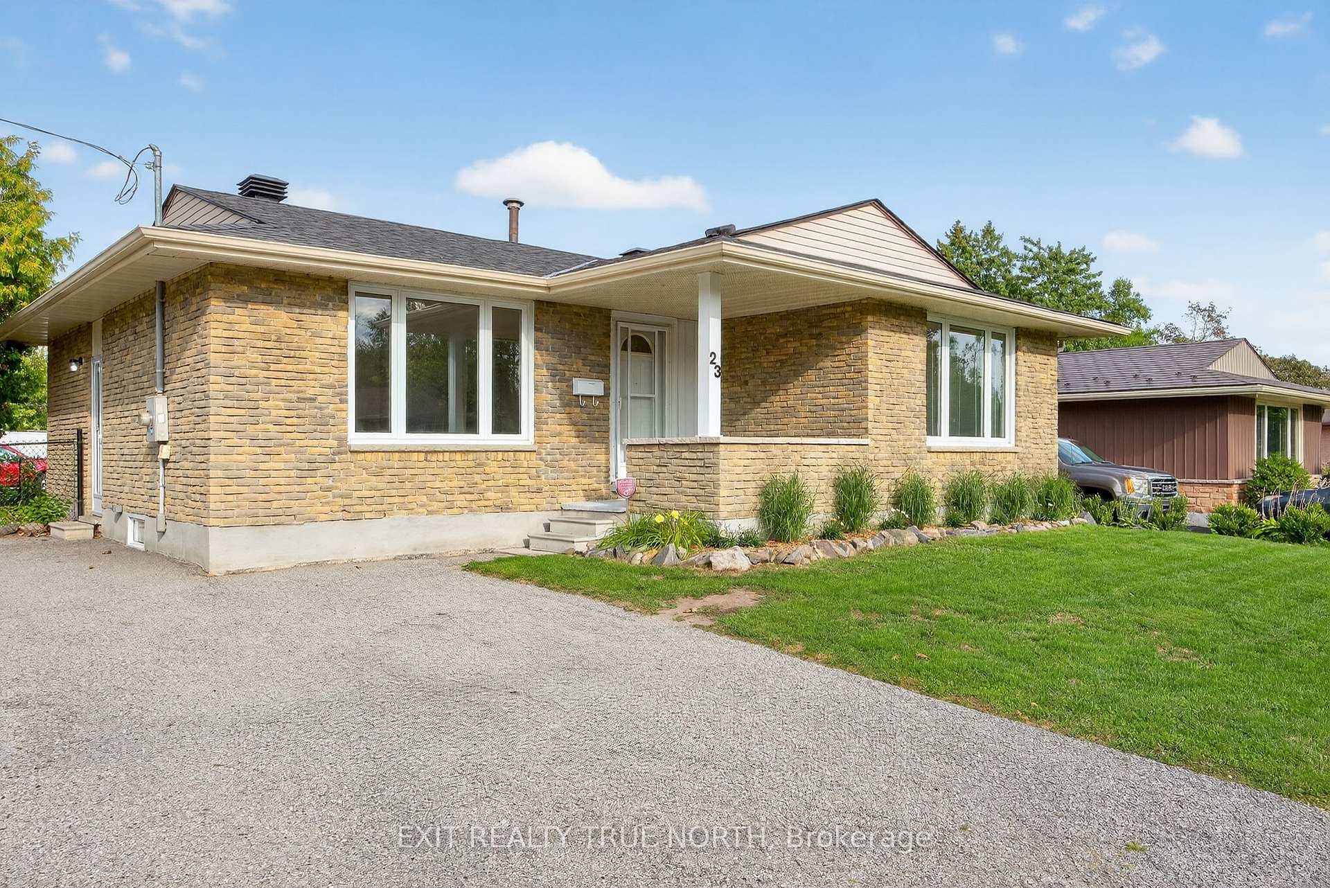 Photo 1 of 23 Janine Street, Barrie, Cundles East — HOMEH