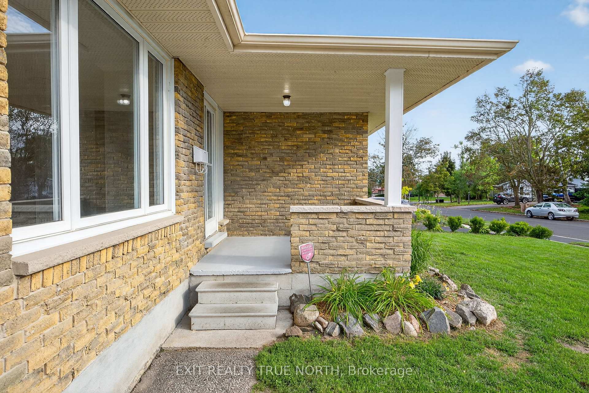 Photo 5 of 23 Janine Street, Barrie, Cundles East — HOMEH