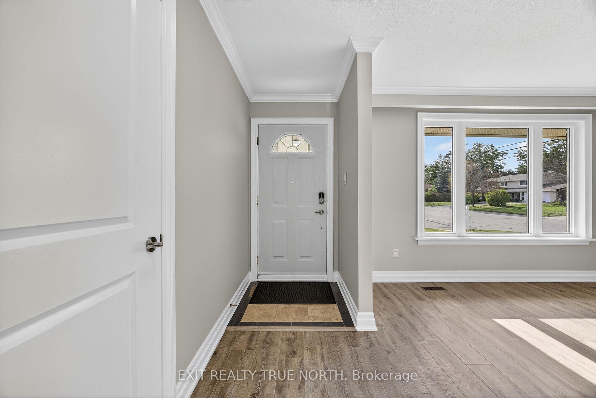 Photo 7 of 23 Janine Street, Barrie, Cundles East — HOMEH