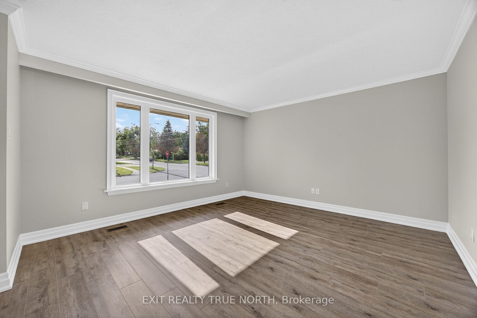 Photo 8 of 23 Janine Street, Barrie, Cundles East — HOMEH
