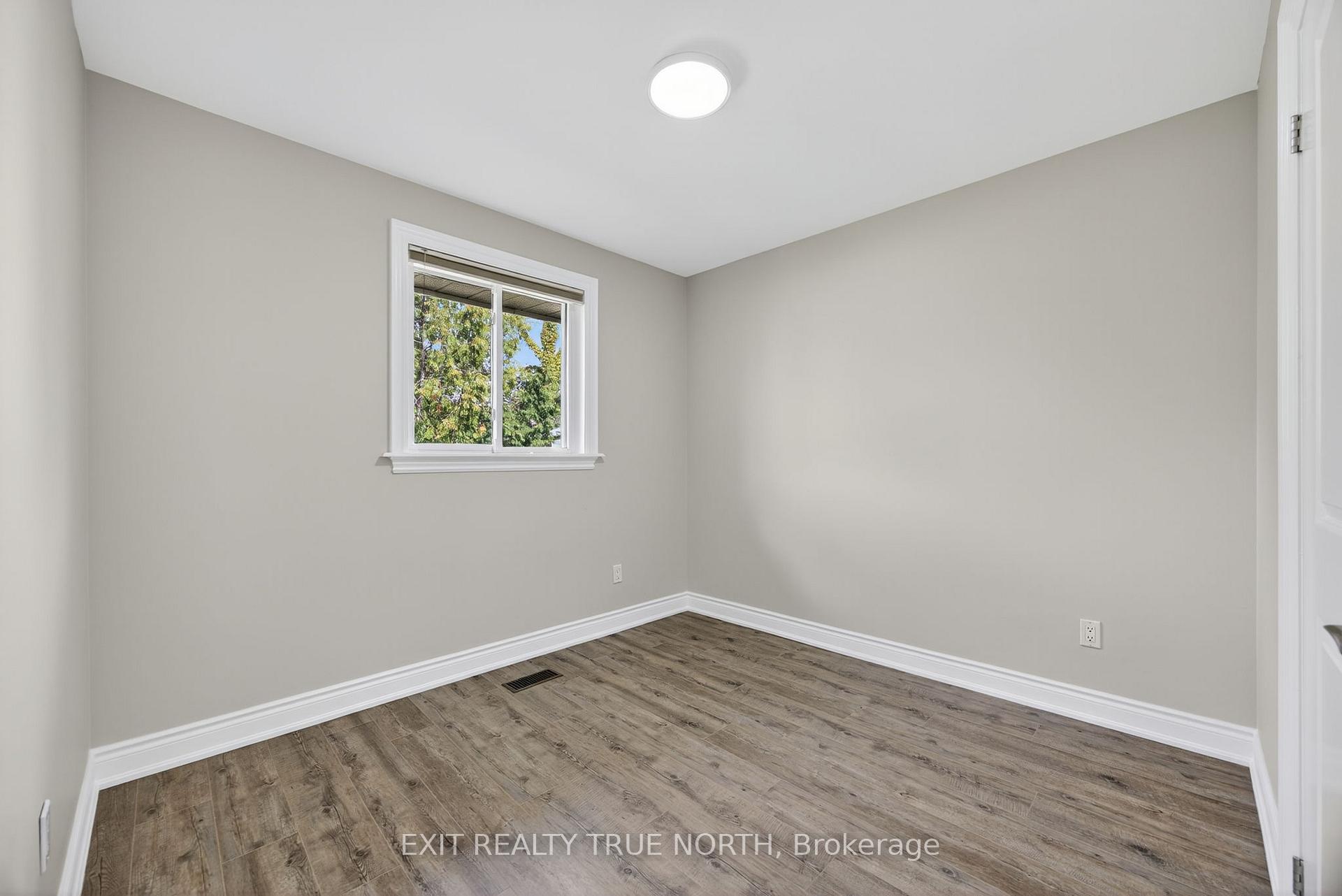 Photo 25 of 23 Janine Street, Barrie, Cundles East — HOMEH