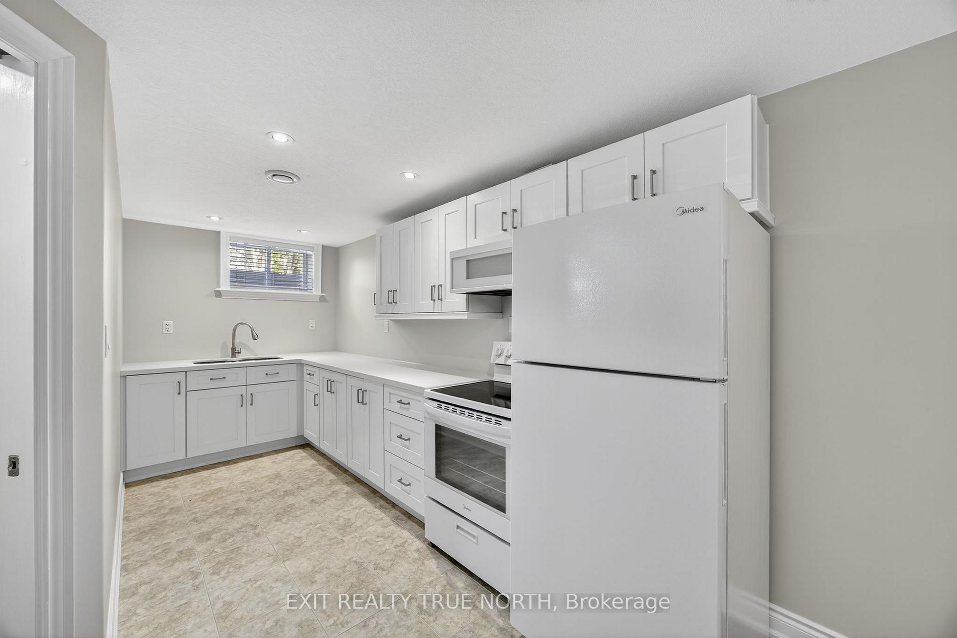 Photo 31 of 23 Janine Street, Barrie, Cundles East — HOMEH