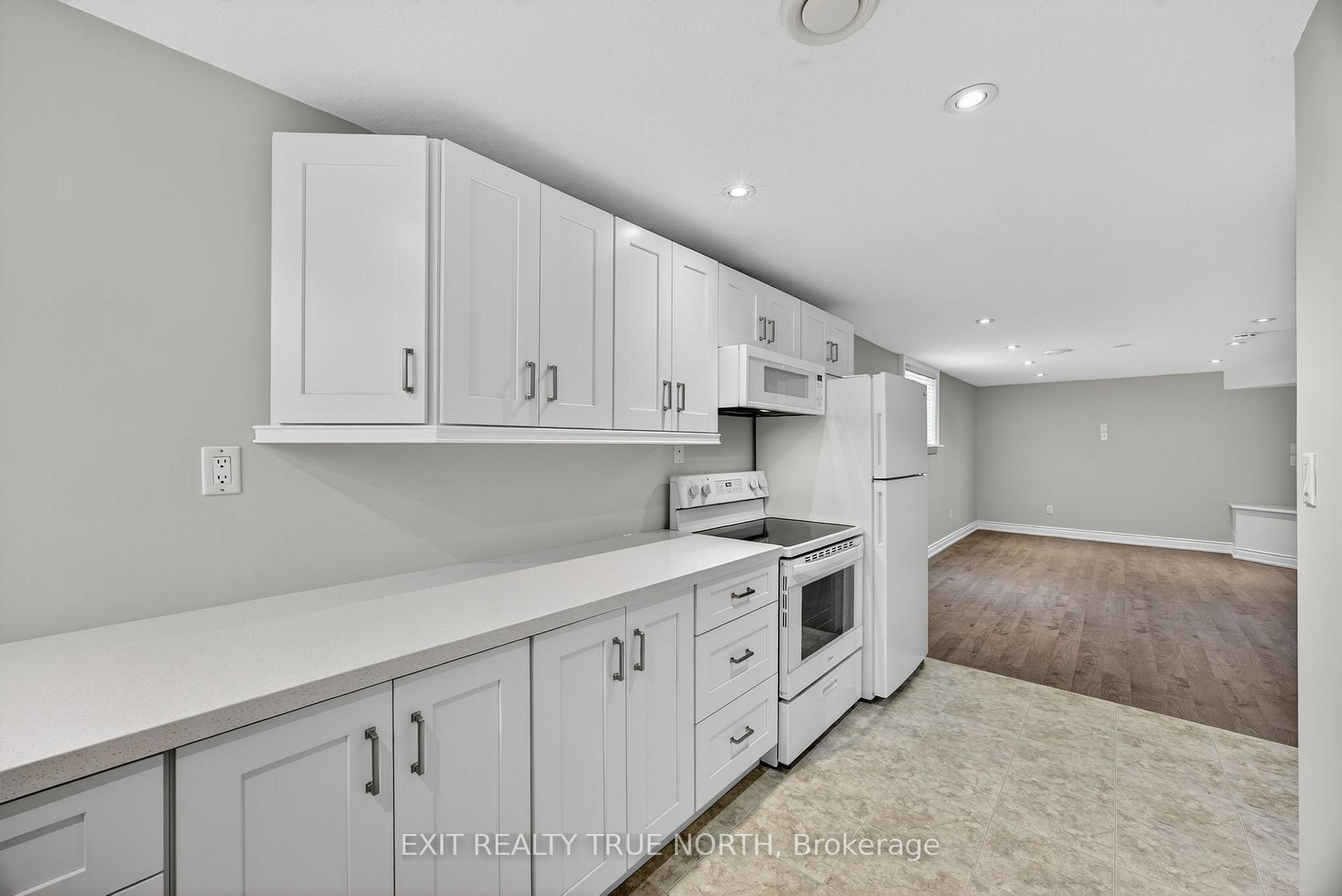 Photo 33 of 23 Janine Street, Barrie, Cundles East — HOMEH
