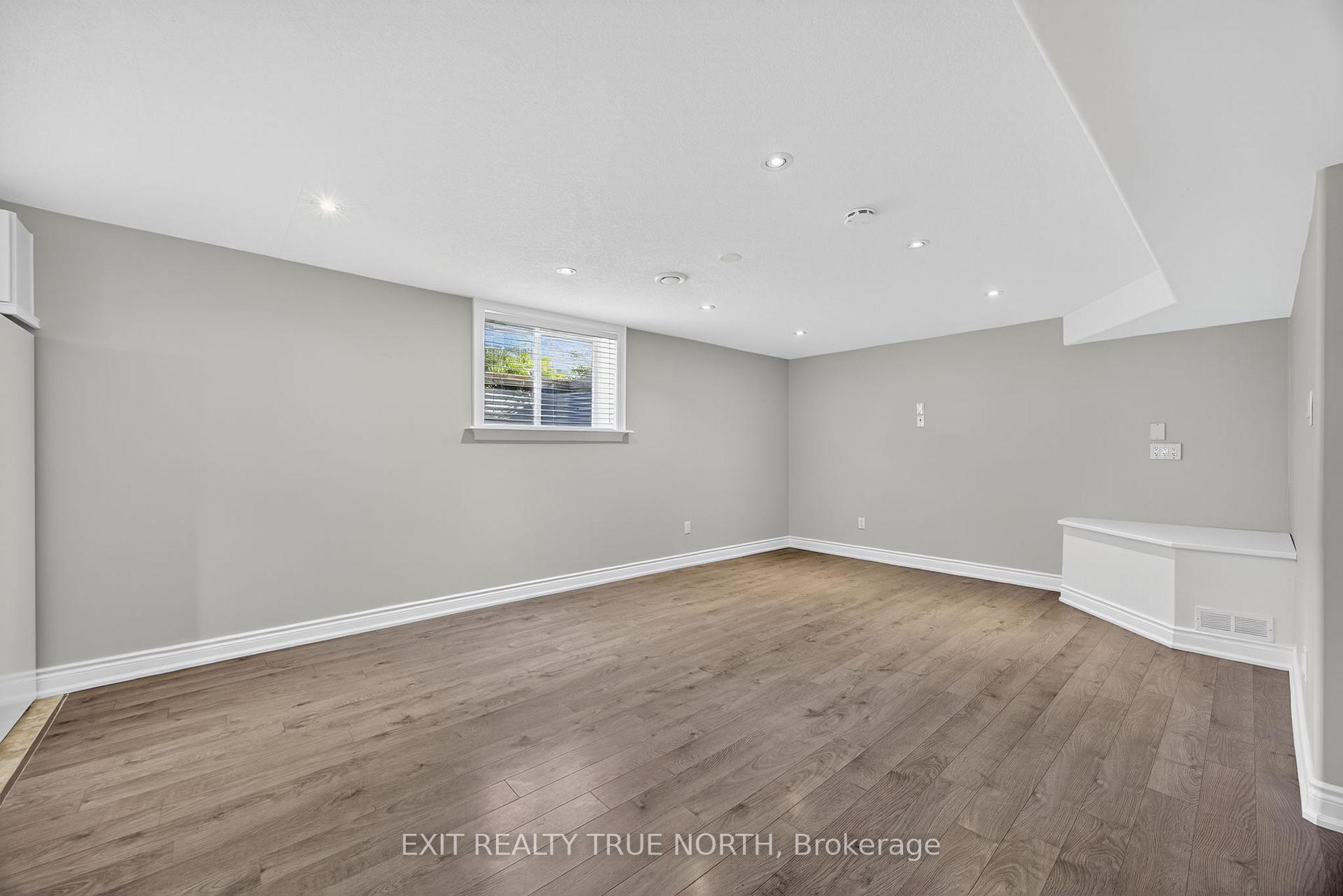 Photo 35 of 23 Janine Street, Barrie, Cundles East — HOMEH