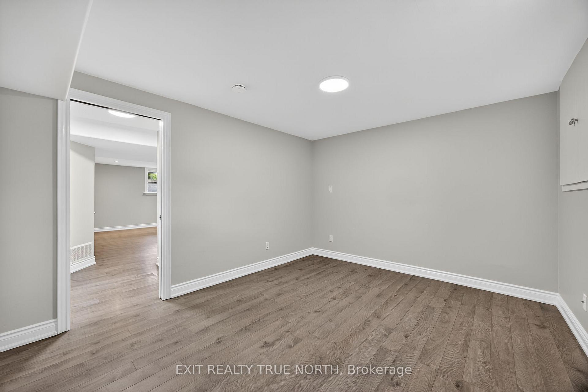 Photo 39 of 23 Janine Street, Barrie, Cundles East — HOMEH