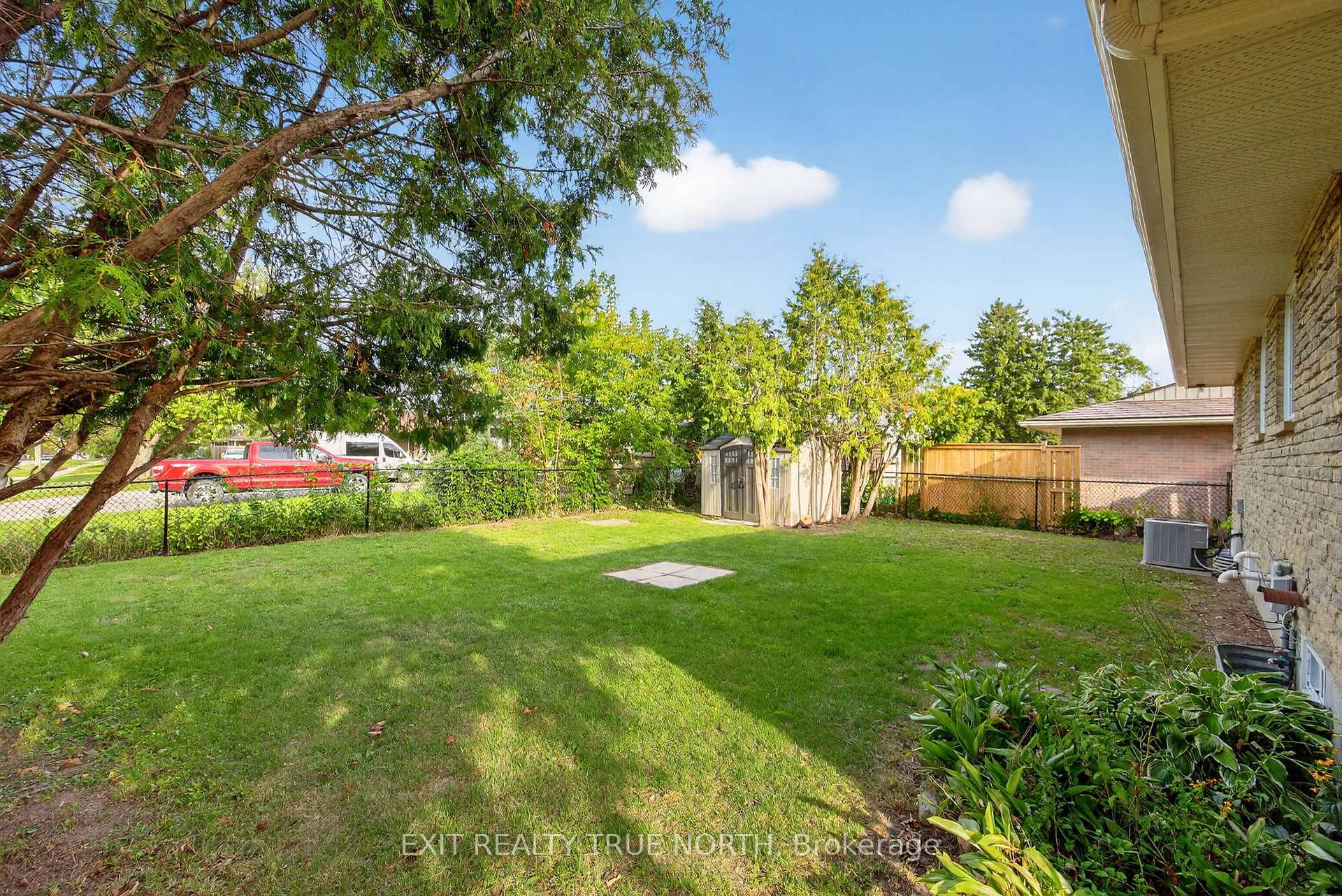 Photo 45 of 23 Janine Street, Barrie, Cundles East — HOMEH