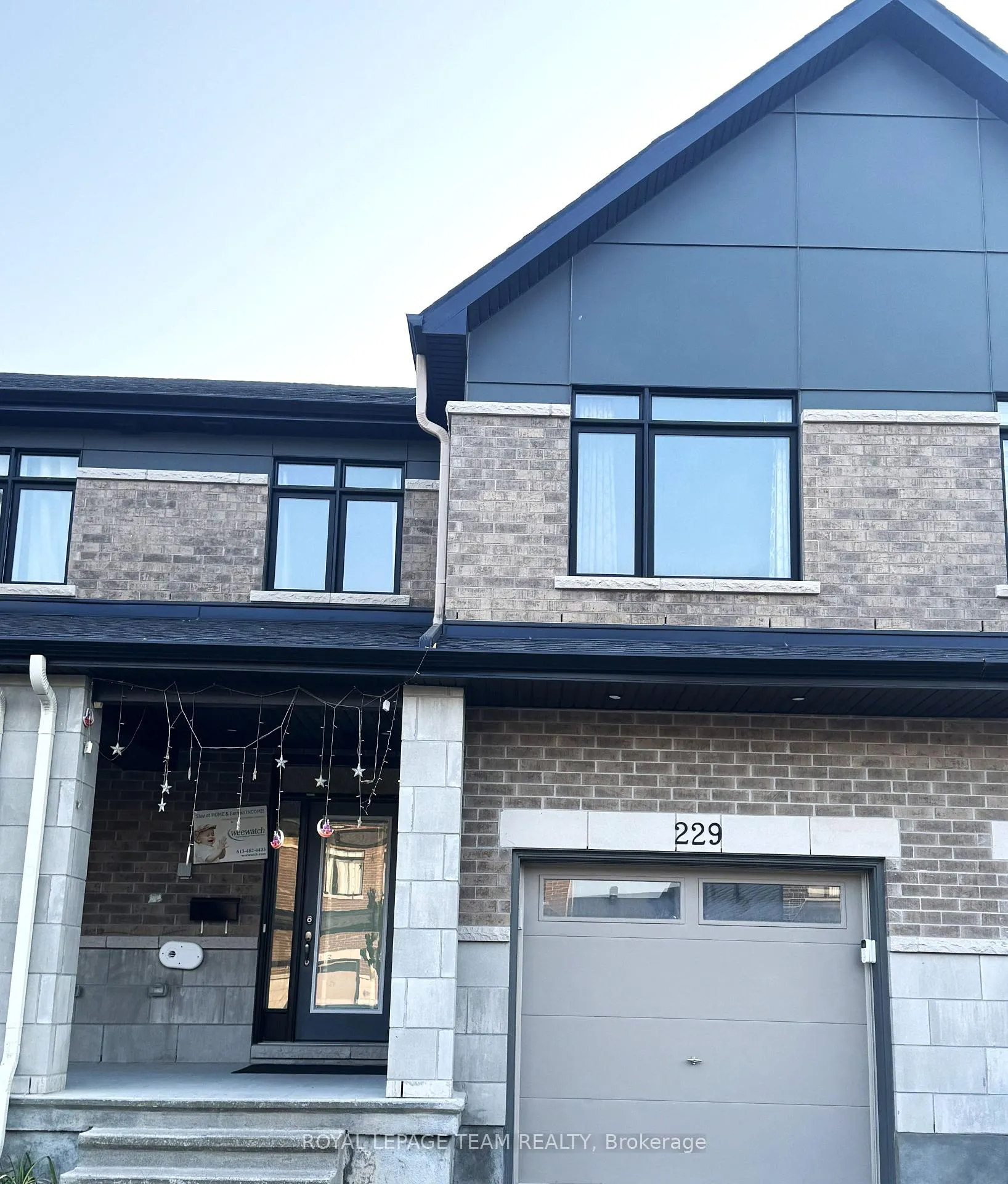 Photo 1 of 229 Zinnia Way, Ottawa, Riverside South/Gloucester Glen — HOMEH